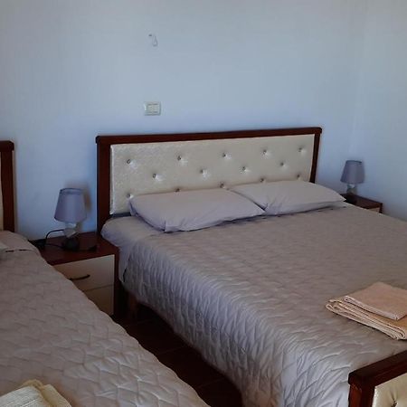 Guesthouse Cathrine Dhermi Exterior photo