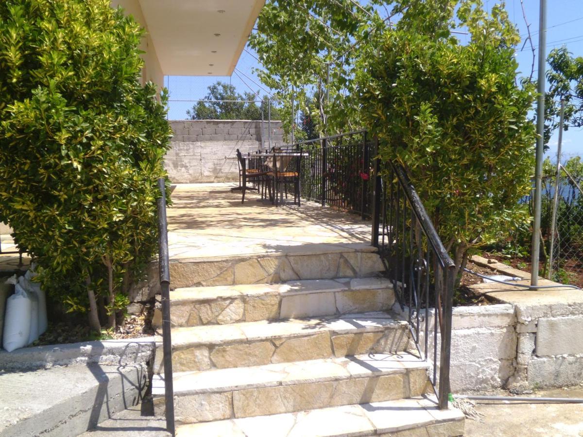 Guesthouse Cathrine Dhermi Room photo