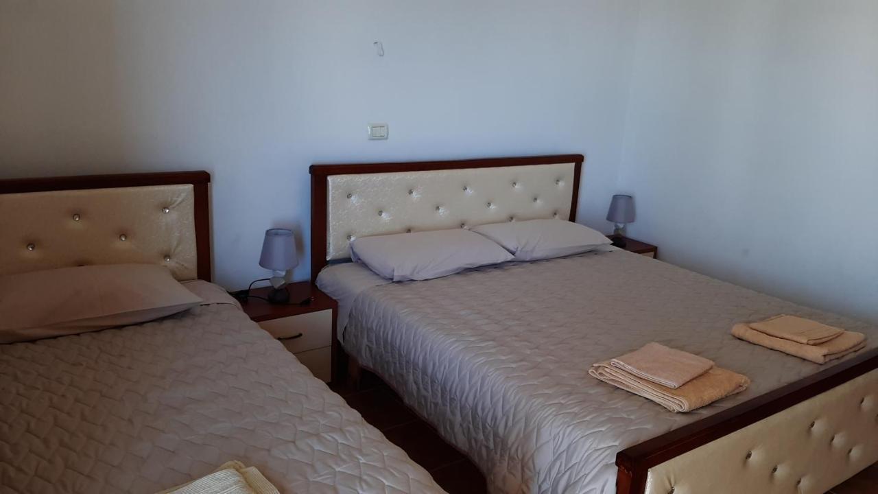 Guesthouse Cathrine Dhermi Exterior photo