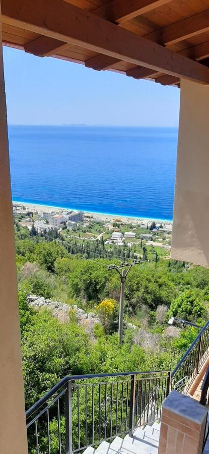Guesthouse Cathrine Dhermi Exterior photo