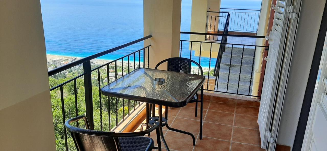Guesthouse Cathrine Dhermi Exterior photo